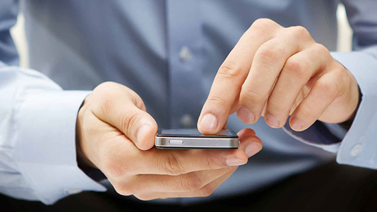 O uso do celular no trabalho